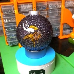 Handmade xmas ornament NFL Minnesota Vikings